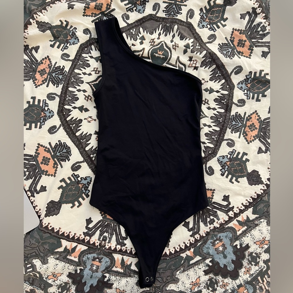 Abercrombie Black One Shoulder Bodysuit